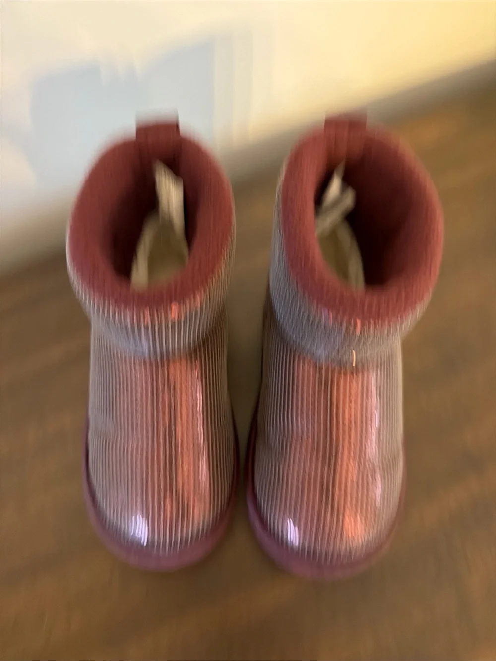 UGG Kids Mini Mirror Ball Boot - Burgundy Sequin - Size 10